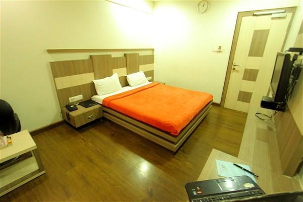 Princess Hotel Ankleshwar Buitenkant foto