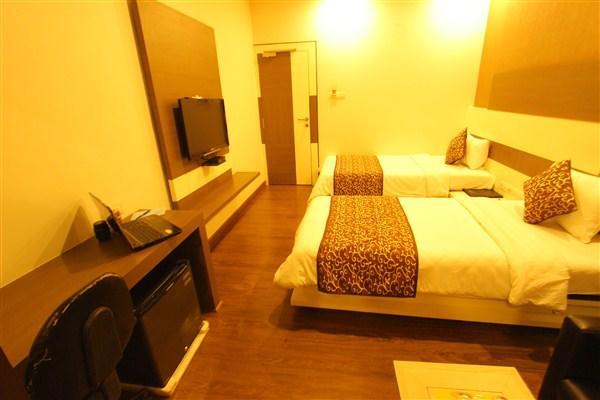 Princess Hotel Ankleshwar Buitenkant foto