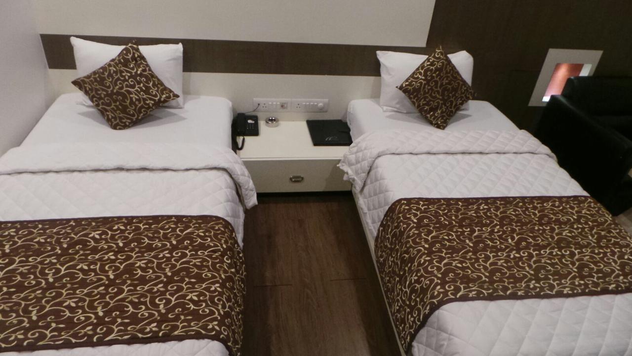 Princess Hotel Ankleshwar Buitenkant foto