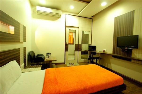 Princess Hotel Ankleshwar Buitenkant foto