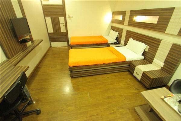 Princess Hotel Ankleshwar Buitenkant foto