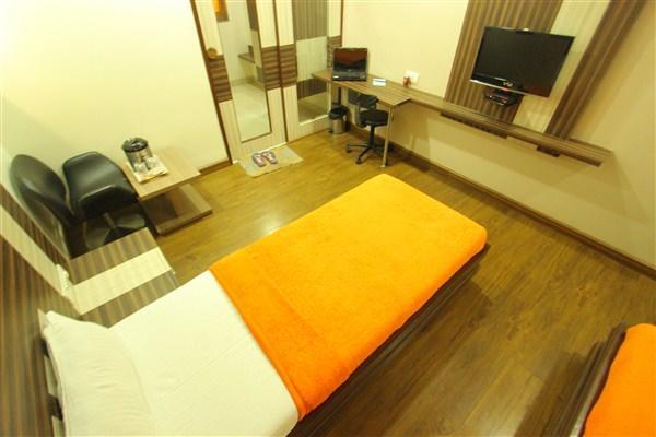 Princess Hotel Ankleshwar Buitenkant foto