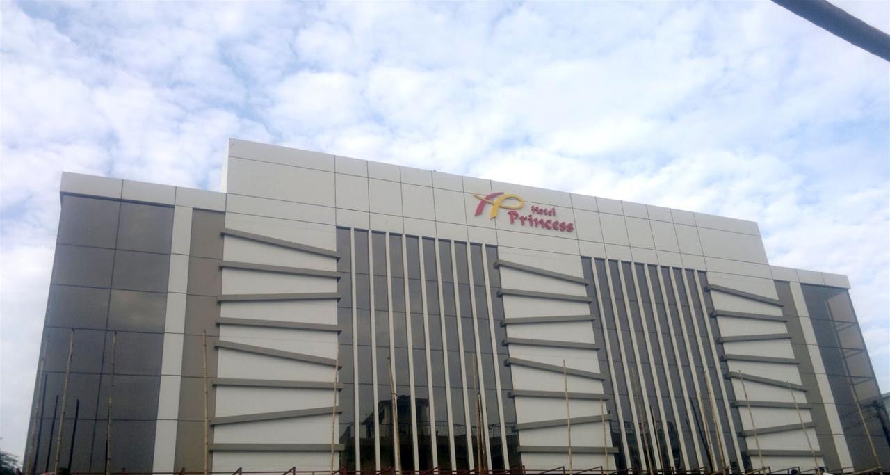 Princess Hotel Ankleshwar Buitenkant foto